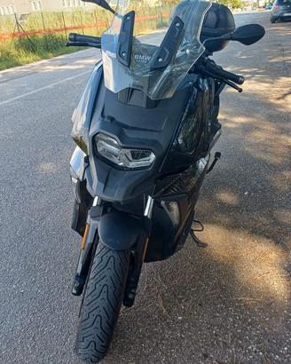BMW C400X scooter