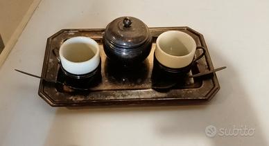 Servizio da caffè vintage con vassoio 