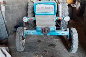 Trattore Ford 4000