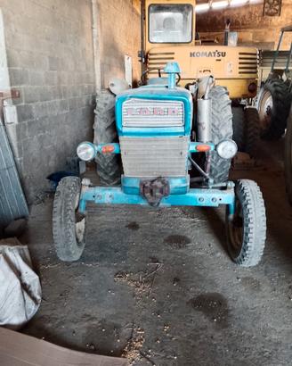 Trattore Ford 4000