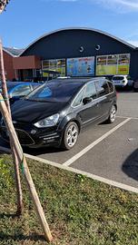 Ford S-Max Titanium