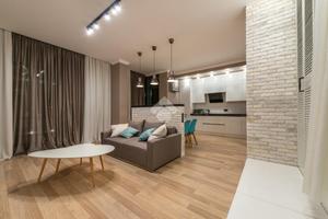 4 LOCALI A MONTEBELLUNA