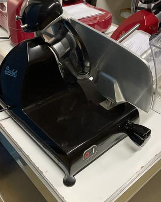 Affettatrice berkel red line 250 rossa/nera