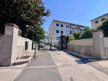 5 LOCALI A NAPOLI