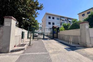 5 LOCALI A NAPOLI