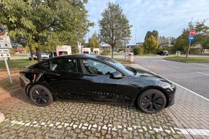 Tesla Model 3 Highland  Rwd Premium