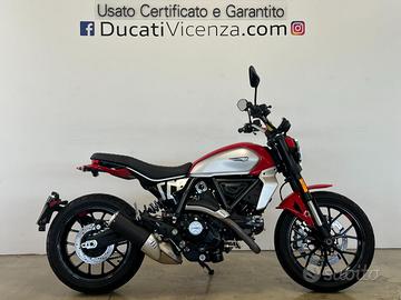 DUCATI Scrambler 800 RED