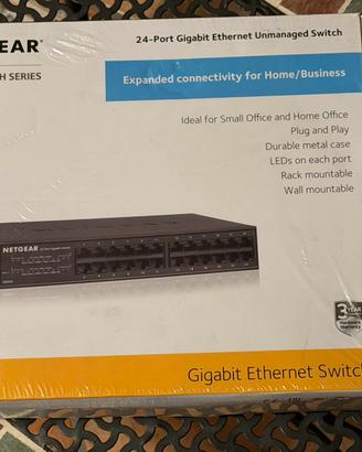 switch 24 porte nuovo ancora confezionato