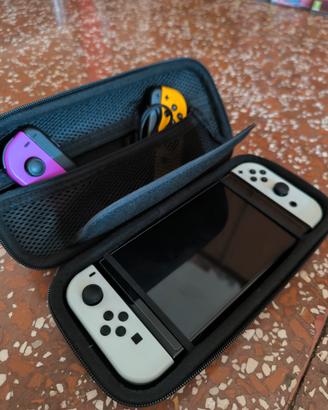 Nintendo Switch Oled Pari A Nuovo + gioco