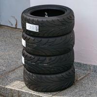 Set 4 Gomme Avon ZZS Nuove 195/50 R15