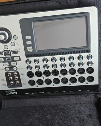  mixer digitale qsc touch mix 16 