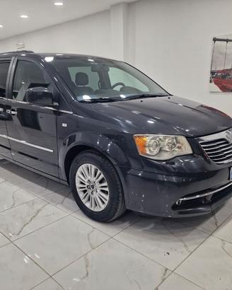 Lancia Voyager 2.8 Turbo diesel 163 CV. 7 Posti