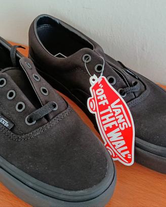 👟 Vans Era Black Black Unisex EU 36.5

Esplora lo
