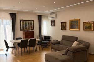 V/1325 Luminoso appartamento in zona residenziale