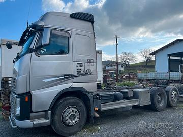 VOLVO TRUCK CO. FH16 R62 660 a TELAIO