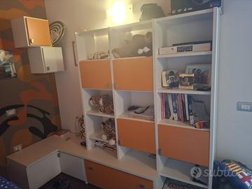Libreria e scrivania per camera da letto