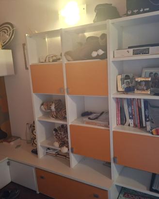 Libreria e scrivania per camera da letto
