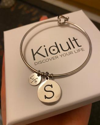 Kidult lettera "S"