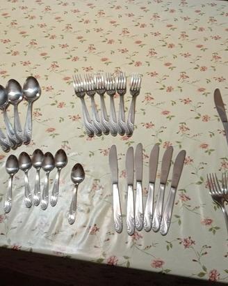 Set di posate da sei