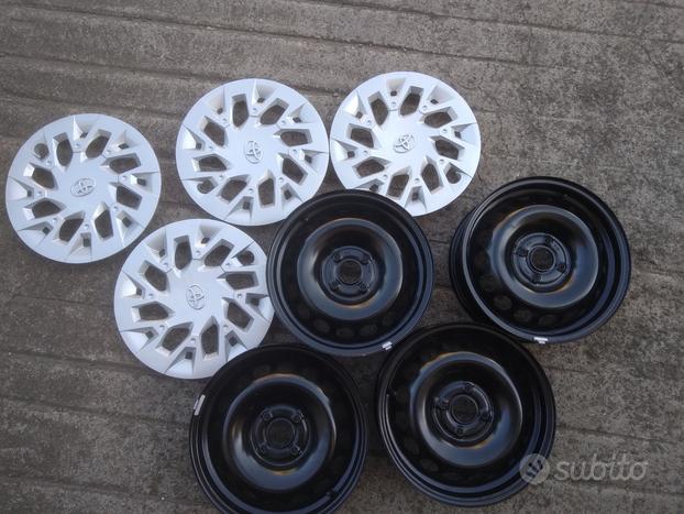 SET 4 Cerchi in Ferro per DACIA SANDERO da 15 pollici USATI OFFERTA OCCASIONE e