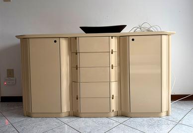 Madia color crema laccato lucid