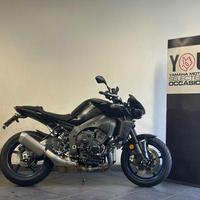 YAMAHA MT-10 .