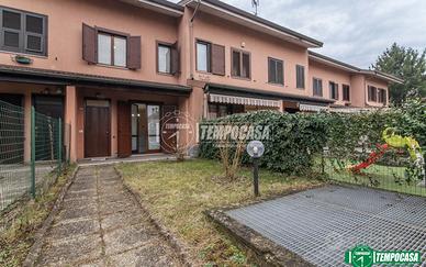 VILLA A SCHIERA LIBERA SUBITO