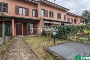 VILLA A SCHIERA LIBERA SUBITO