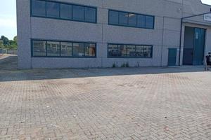 Immobile di 1000 m² con 2 locali a Verolengo