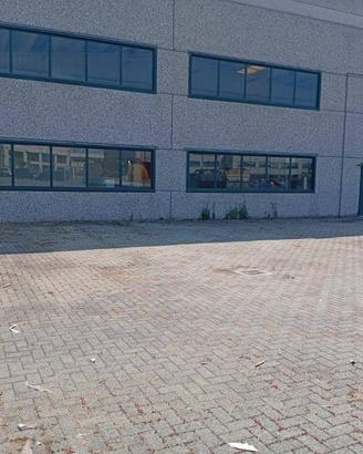 Immobile di 1000 m² con 2 locali a Verolengo
