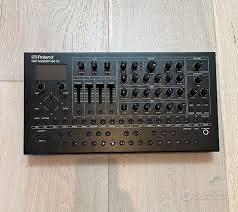 Roland SH-4d