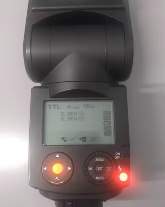 Flash Kenko AB600-R AI per Nikon