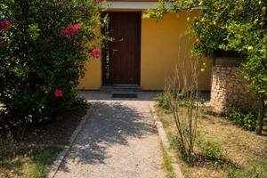 Locale indipendente ad uso studio/ufficio
