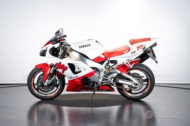 YAMAHA R1 - 1998