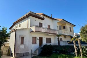 PORZIONE DI QUADRIFAMILIARE A TERRACINA