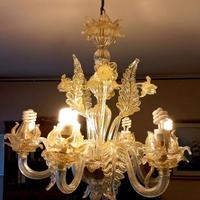 Lampadario in vetro di Murano (fatto a mano)