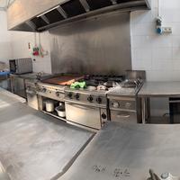 Cucina professionale completa per birreria