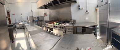 Cucina professionale completa per birreria
