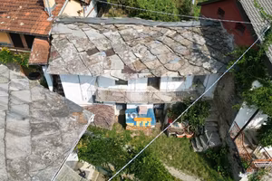 CASA SEMINDIPENDENTE A PAESANA