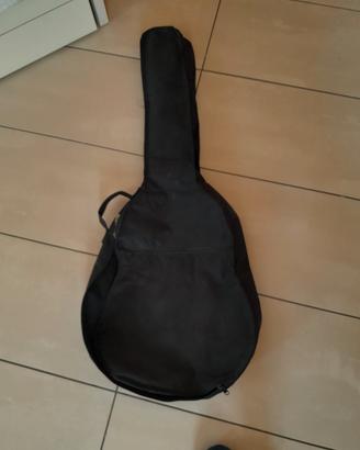 chitarra da principiante ,custodia e cavalletto