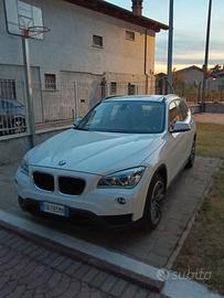 BMW X1 xDrive20d 184cv automatico-Pacchetto sport 
