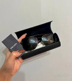 Occhiali sole Prada
