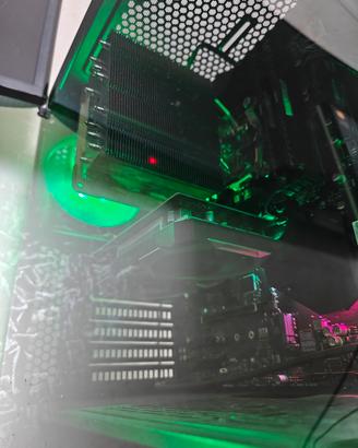 PC desktop gaming workstation assemblato 