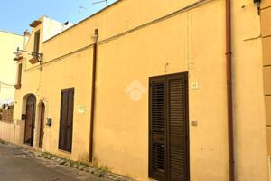 CASA INDIPENDENTE A ALEZIO