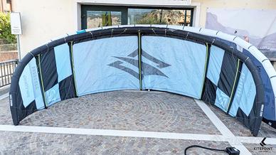 Vela kitesurf NAISH PSYCHO QSERIES 12 2025 usata