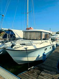 Quicksilver Pilothouse 905 anno 2017