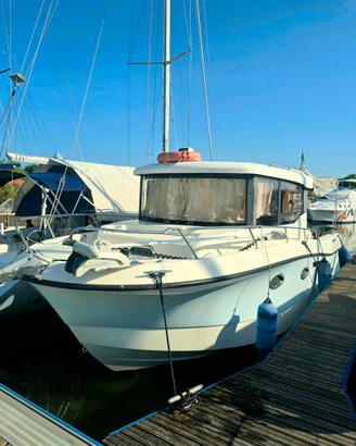 Quicksilver Pilothouse 905 anno 2017