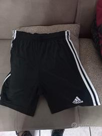 pantaloncini adidas 