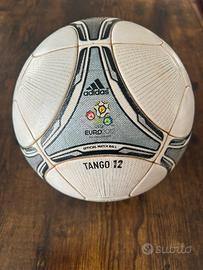 Pallone calcio Adidas Tango 12. Official Match