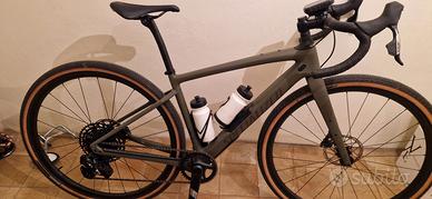 GRAVEL : Specialized Diverge Comp Carbon SRAM